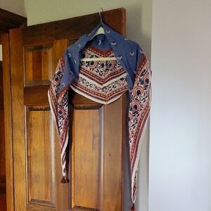 Womens Light weight wrap